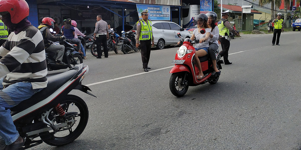 satlantas-polres-mimika-lagi-gencar-razia-helm